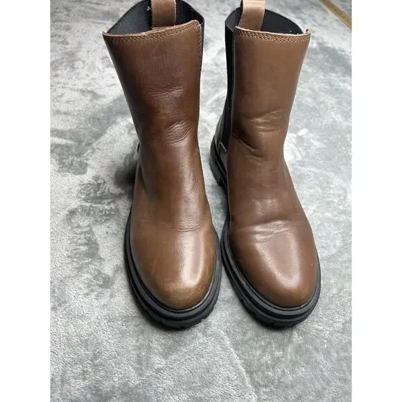 Madewell The Bradley Chelsea Lugsole Boot in Stable Size 7.5 - Picture 3 of 9
